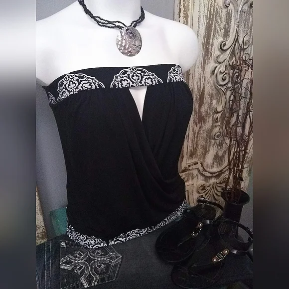 XS White House Black Market Keyhole Sleeveless Tube Top - Picture 3 of 12